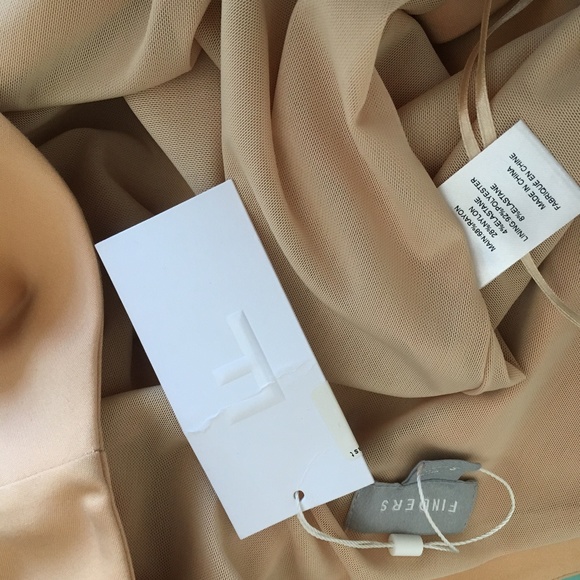 FINDERS KEEPERS Diagonal Dress - Picture 8 of 8